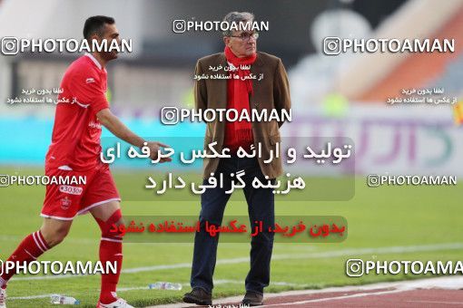 1409208, Tehran, Iran, لیگ برتر فوتبال ایران، Persian Gulf Cup، Week 11، First Leg، Persepolis 1 v 0 Zob Ahan Esfahan on 2018/12/04 at Azadi Stadium