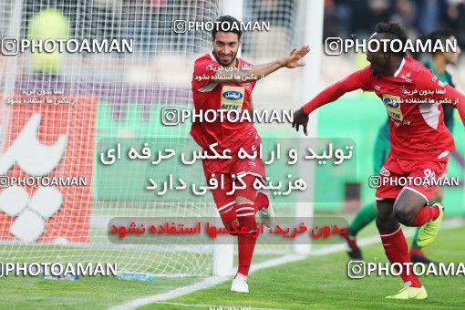 1409234, Tehran, Iran, لیگ برتر فوتبال ایران، Persian Gulf Cup، Week 11، First Leg، Persepolis 1 v 0 Zob Ahan Esfahan on 2018/12/04 at Azadi Stadium