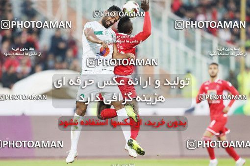 1409218, Tehran, Iran, لیگ برتر فوتبال ایران، Persian Gulf Cup، Week 11، First Leg، Persepolis 1 v 0 Zob Ahan Esfahan on 2018/12/04 at Azadi Stadium