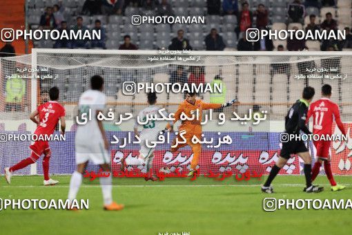 1409146, Tehran, Iran, لیگ برتر فوتبال ایران، Persian Gulf Cup، Week 11، First Leg، Persepolis 1 v 0 Zob Ahan Esfahan on 2018/12/04 at Azadi Stadium
