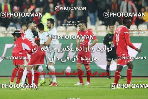 1409126, Tehran, Iran, لیگ برتر فوتبال ایران، Persian Gulf Cup، Week 11، First Leg، Persepolis 1 v 0 Zob Ahan Esfahan on 2018/12/04 at Azadi Stadium