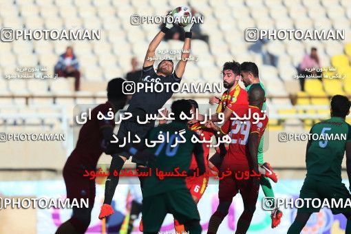1331554, لیگ برتر فوتبال ایران، Persian Gulf Cup، Week 14، First Leg، 2018/11/28، Ahvaz، Ahvaz Ghadir Stadium، Foulad Khouzestan 1 - ۱ Zob Ahan Esfahan