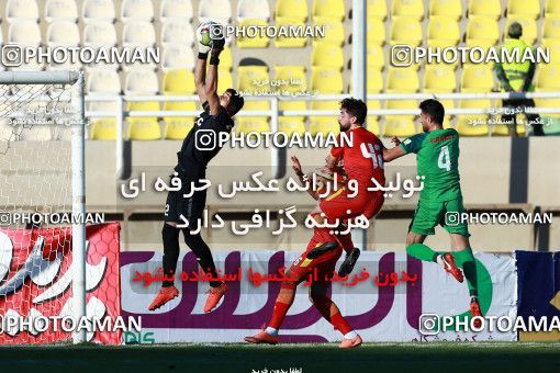 1331871, لیگ برتر فوتبال ایران، Persian Gulf Cup، Week 14، First Leg، 2018/11/28، Ahvaz، Ahvaz Ghadir Stadium، Foulad Khouzestan 1 - ۱ Zob Ahan Esfahan