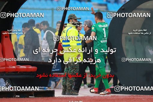 1333284, Tehran,Shahr Qods, , لیگ برتر فوتبال ایران، Persian Gulf Cup، Week 15، First Leg، Paykan 0 v 1 Nassaji Qaemshahr on 2018/12/06 at Shahr-e Qods Stadium