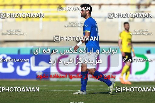 1348717, Ahvaz, , لیگ برتر فوتبال ایران، Persian Gulf Cup، Week 15، First Leg، Esteghlal Khouzestan 1 v 1 Sepahan on 2018/12/15 at Ahvaz Ghadir Stadium