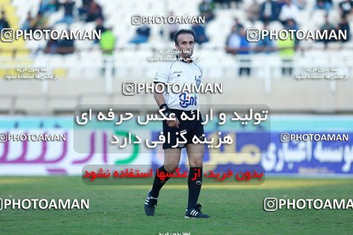 1348674, Ahvaz, , لیگ برتر فوتبال ایران، Persian Gulf Cup، Week 15، First Leg، Esteghlal Khouzestan 1 v 1 Sepahan on 2018/12/15 at Ahvaz Ghadir Stadium