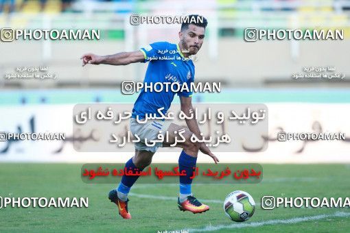 1348747, Ahvaz, , لیگ برتر فوتبال ایران، Persian Gulf Cup، Week 15، First Leg، Esteghlal Khouzestan 1 v 1 Sepahan on 2018/12/15 at Ahvaz Ghadir Stadium