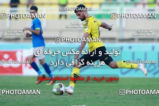 1348782, Ahvaz, , لیگ برتر فوتبال ایران، Persian Gulf Cup، Week 15، First Leg، Esteghlal Khouzestan 1 v 1 Sepahan on 2018/12/15 at Ahvaz Ghadir Stadium