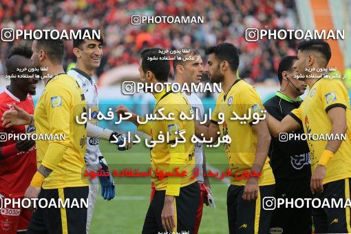 1694566, Tehran, , لیگ برتر فوتبال ایران، Persian Gulf Cup، Week 15، First Leg، Persepolis 3 v 1 Pars Jonoubi Jam on 2018/12/14 at Azadi Stadium