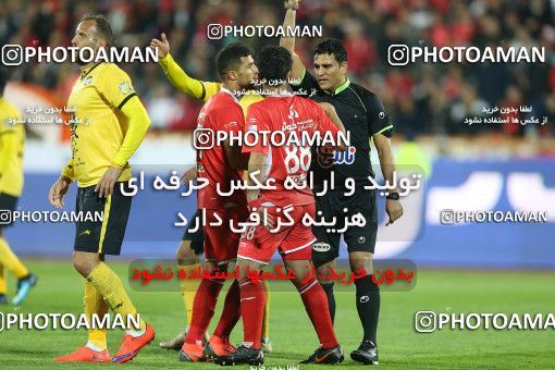 1694537, Tehran, , لیگ برتر فوتبال ایران، Persian Gulf Cup، Week 15، First Leg، Persepolis 3 v 1 Pars Jonoubi Jam on 2018/12/14 at Azadi Stadium