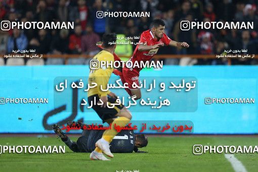 1694553, Tehran, , لیگ برتر فوتبال ایران، Persian Gulf Cup، Week 15، First Leg، Persepolis 3 v 1 Pars Jonoubi Jam on 2018/12/14 at Azadi Stadium