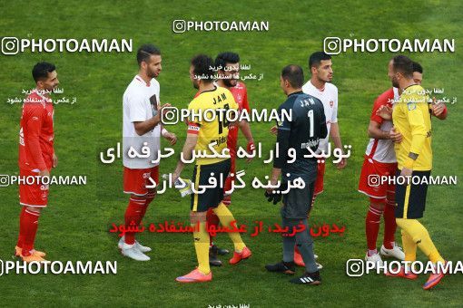 1349115, Tehran, , لیگ برتر فوتبال ایران، Persian Gulf Cup، Week 15، First Leg، Persepolis 3 v 1 Pars Jonoubi Jam on 2018/12/14 at Azadi Stadium
