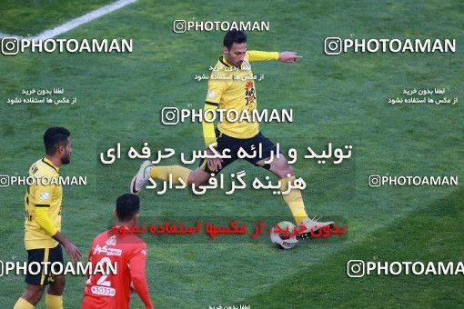1349142, Tehran, , لیگ برتر فوتبال ایران، Persian Gulf Cup، Week 15، First Leg، Persepolis 3 v 1 Pars Jonoubi Jam on 2018/12/14 at Azadi Stadium