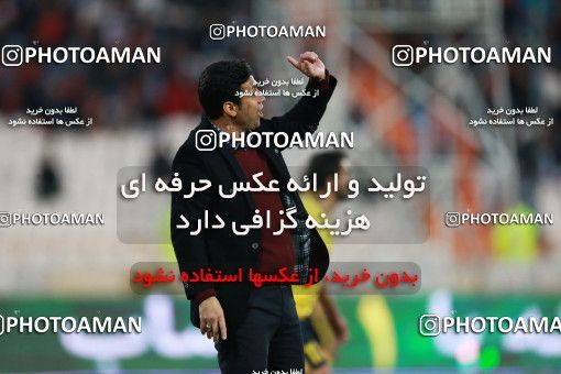 1349327, Tehran, , لیگ برتر فوتبال ایران، Persian Gulf Cup، Week 15، First Leg، Persepolis 3 v 1 Pars Jonoubi Jam on 2018/12/14 at Azadi Stadium