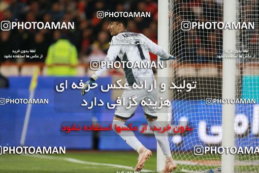 1349470, Tehran, , لیگ برتر فوتبال ایران، Persian Gulf Cup، Week 15، First Leg، Persepolis 3 v 1 Pars Jonoubi Jam on 2018/12/14 at Azadi Stadium