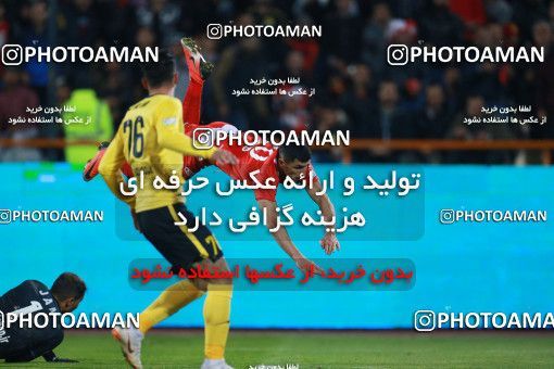 1349357, Tehran, , لیگ برتر فوتبال ایران، Persian Gulf Cup، Week 15، First Leg، Persepolis 3 v 1 Pars Jonoubi Jam on 2018/12/14 at Azadi Stadium