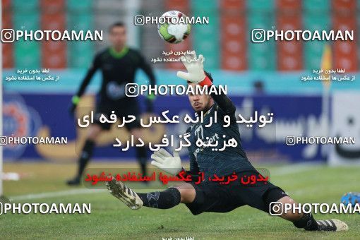 1373050, Tehran,Shahr Qods, , لیگ برتر فوتبال ایران، Persian Gulf Cup، Week 17، Second Leg، Paykan 0 v 1 Sepahan on 2019/02/15 at Shahr-e Qods Stadium