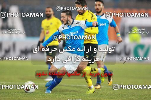 1373181, Tehran,Shahr Qods, , لیگ برتر فوتبال ایران، Persian Gulf Cup، Week 17، Second Leg، Paykan 0 v 1 Sepahan on 2019/02/15 at Shahr-e Qods Stadium