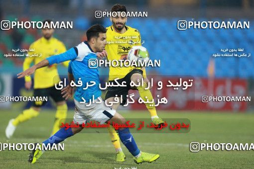 1373205, Tehran,Shahr Qods, , لیگ برتر فوتبال ایران، Persian Gulf Cup، Week 17، Second Leg، Paykan 0 v 1 Sepahan on 2019/02/15 at Shahr-e Qods Stadium