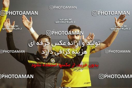 1373153, Tehran,Shahr Qods, , لیگ برتر فوتبال ایران، Persian Gulf Cup، Week 17، Second Leg، Paykan 0 v 1 Sepahan on 2019/02/15 at Shahr-e Qods Stadium