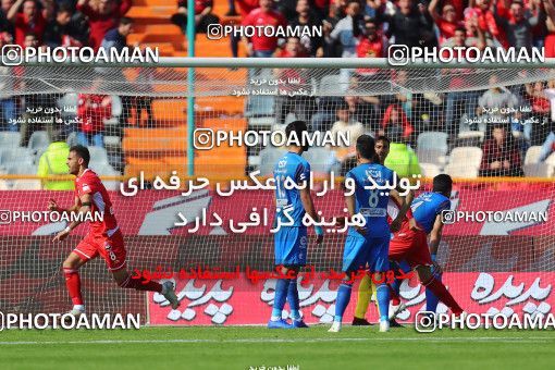 1395303, Tehran, , لیگ برتر فوتبال ایران، Persian Gulf Cup، Week 23، Second Leg، Persepolis 1 v 0 Esteghlal on 2019/03/30 at Azadi Stadium