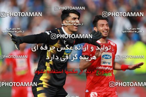 1394540, Tehran, , لیگ برتر فوتبال ایران، Persian Gulf Cup، Week 23، Second Leg، Persepolis 1 v 0 Esteghlal on 2019/03/30 at Azadi Stadium