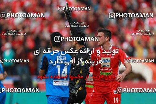 1394646, Tehran, , لیگ برتر فوتبال ایران، Persian Gulf Cup، Week 23، Second Leg، Persepolis 1 v 0 Esteghlal on 2019/03/30 at Azadi Stadium
