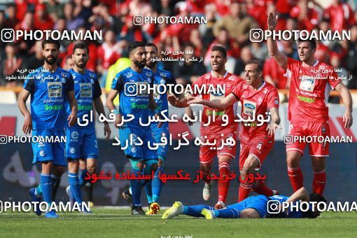 1394762, Tehran, , لیگ برتر فوتبال ایران، Persian Gulf Cup، Week 23، Second Leg، Persepolis 1 v 0 Esteghlal on 2019/03/30 at Azadi Stadium