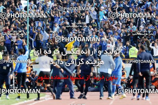 1397419, Tehran, , لیگ برتر فوتبال ایران، Persian Gulf Cup، Week 23، Second Leg، Persepolis 1 v 0 Esteghlal on 2019/03/30 at Azadi Stadium