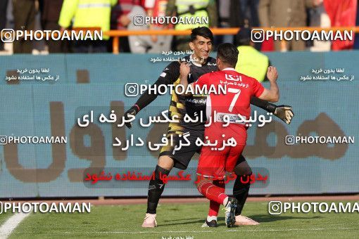 1397508, Tehran, , لیگ برتر فوتبال ایران، Persian Gulf Cup، Week 23، Second Leg، Persepolis 1 v 0 Esteghlal on 2019/03/30 at Azadi Stadium