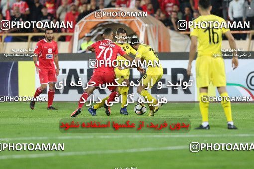 1532658, Tehran, Iran, AFC Champions League 2018, Semi-Finals, Turning Play, Persepolis 1 v 1 Al Sadd SC on 2018/10/23 at Azadi Stadium