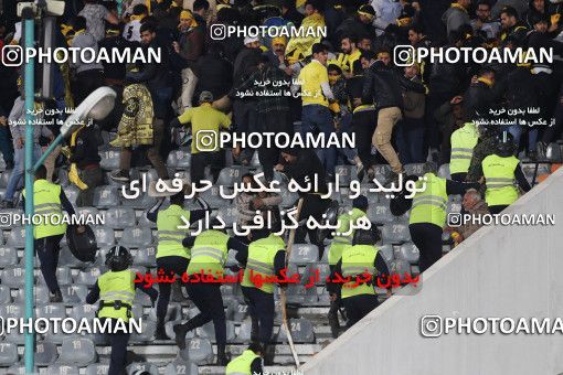 1443441, Tehran, , لیگ برتر فوتبال ایران، Persian Gulf Cup، Week 27، Second Leg، Persepolis 0 v 0 Sepahan on 2019/04/26 at Azadi Stadium