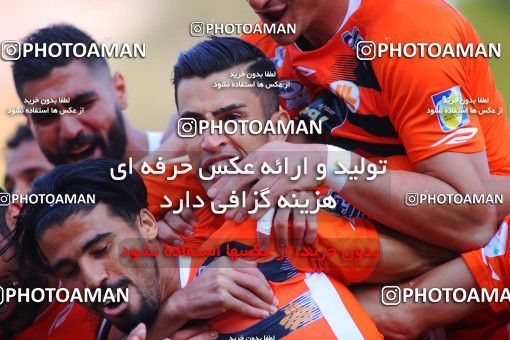 1405233, Tehran, Iran, لیگ برتر فوتبال ایران، Persian Gulf Cup، Week 9، First Leg، Saipa 1 v 2 Esteghlal on 2018/10/19 at Takhti Stadium