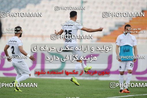 1407560, Tehran, , لیگ برتر فوتبال ایران، Persian Gulf Cup، Week 25، Second Leg، Persepolis 3 v 2 Saipa on 2019/04/13 at Azadi Stadium