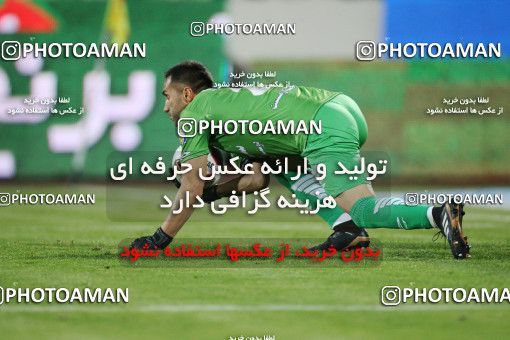 1407724, Tehran, , لیگ برتر فوتبال ایران، Persian Gulf Cup، Week 25، Second Leg، Persepolis 3 v 2 Saipa on 2019/04/13 at Azadi Stadium
