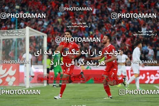 1407968, Tehran, , Iran Pro League، Persian Gulf Cup، 2018-19 season، Second Leg، Week 25، Persepolis 3 v 2 Saipa on 2019/04/13 at Azadi Stadium