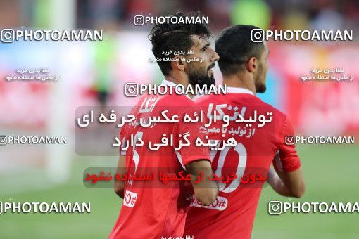 1414425, Tehran, , لیگ برتر فوتبال ایران، Persian Gulf Cup، Week 25، Second Leg، Persepolis 3 v 2 Saipa on 2019/04/13 at Azadi Stadium