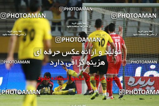 1410893, Isfahan, , Semi-Finals جام حذفی فوتبال ایران, Khorramshahr Cup, Sepahan 0 v 1 Persepolis on 2019/05/29 at Naghsh-e Jahan Stadium