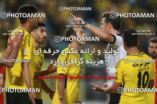 1425432, Isfahan, , Semi-Finals جام حذفی فوتبال ایران, Khorramshahr Cup, Sepahan 0 v 1 Persepolis on 2019/05/29 at Naghsh-e Jahan Stadium