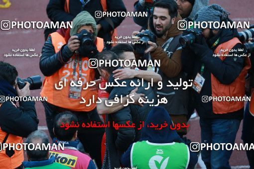 1434563, Tehran, , جام حذفی فوتبال ایران, Quarter-final, Khorramshahr Cup, Persepolis (3) 1 v 1 (۱) Padideh Mashhad on 2019/02/18 at Azadi Stadium