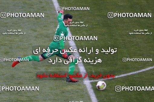 1434566, سی و دومین دوره جام حذفی فوتبال ایران، فصل ۹۸-۹۷، یادواره آزادسازی خرمشهر، مرحله یک چهارم نهایی، 1397/11/29، تهران، ورزشگاه آزادی، پرسپولیس (۳) ۱ - ۱ (۱) پدیده مشهد
