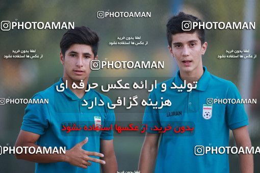 1417623, عکس های پرتره تیم ملی فوتبال نوجوانان ایران، 1398/04/22، ، تهران، ورزشگاه کارگران