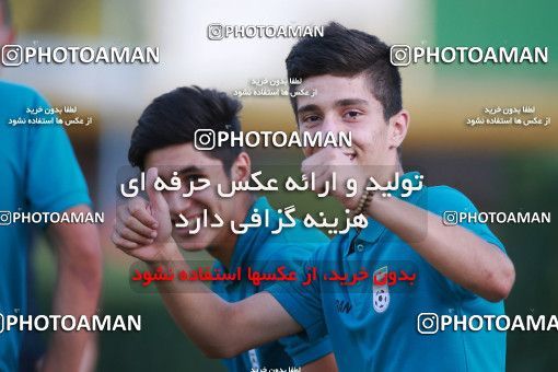 1417605, عکس های پرتره تیم ملی فوتبال نوجوانان ایران، 1398/04/22، ، تهران، ورزشگاه کارگران