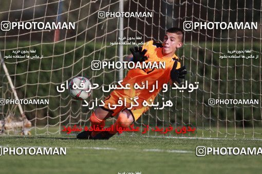 1426287, Tehran, , Friendly logistics match، Iran 1 - 2 Paykan on 2019/07/13 at Karegaran Stadium