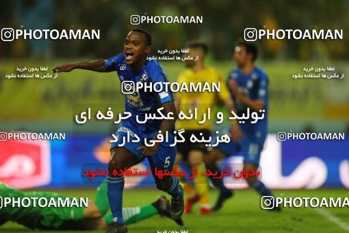 1441803, Isfahan, , لیگ برتر فوتبال ایران، Persian Gulf Cup، Week 25، Second Leg، Sepahan 0 v 1 Esteghlal on 2019/04/12 at Naghsh-e Jahan Stadium