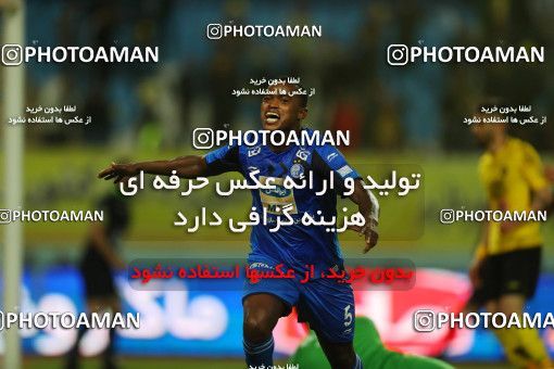 1441727, Isfahan, , لیگ برتر فوتبال ایران، Persian Gulf Cup، Week 25، Second Leg، Sepahan 0 v 1 Esteghlal on 2019/04/12 at Naghsh-e Jahan Stadium