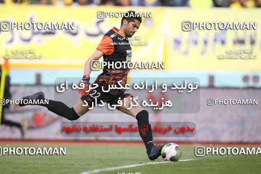 1423999, Isfahan, , لیگ برتر فوتبال ایران، Persian Gulf Cup، Week 25، Second Leg، Sepahan 0 v 1 Esteghlal on 2019/04/12 at Naghsh-e Jahan Stadium