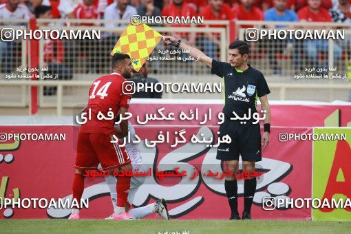 1436374, Tehran,Shahr Qods, , Iran Football Pro League، Persian Gulf Cup، Week 2، First Leg، Tractor Sazi 1 v 0 Persepolis on 2019/08/30 at Yadegar-e Emam Stadium