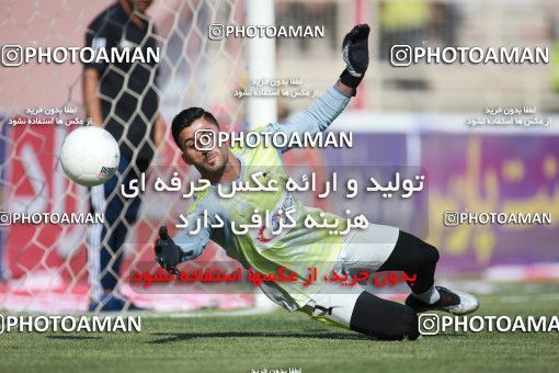 1435856, Tehran,Shahr Qods, , Iran Football Pro League، Persian Gulf Cup، Week 2، First Leg، Tractor Sazi 1 v 0 Persepolis on 2019/08/30 at Yadegar-e Emam Stadium