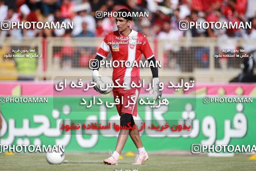 1435941, Tehran,Shahr Qods, , Iran Football Pro League، Persian Gulf Cup، Week 2، First Leg، Tractor Sazi 1 v 0 Persepolis on 2019/08/30 at Yadegar-e Emam Stadium